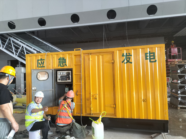吴桥怎样判断空气滤清器是否需要更换？